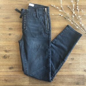 GAP Mid Rise Motto Skinny Jeans w Lace Up Detail